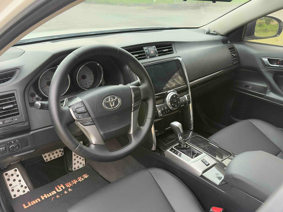 Toyota Reiz 2010 thumb 10