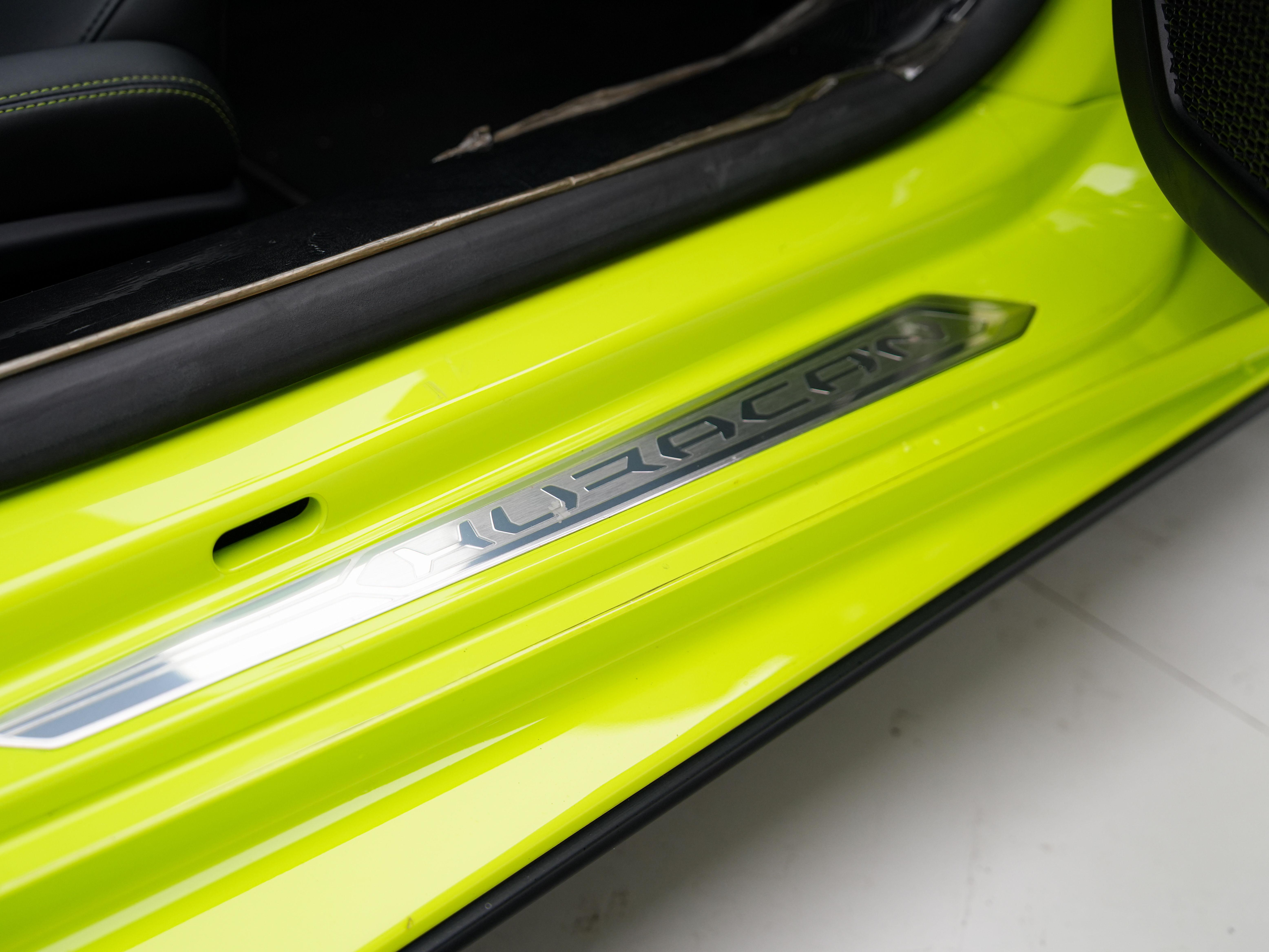 Lamborghini Huracán 2020 thumb 8