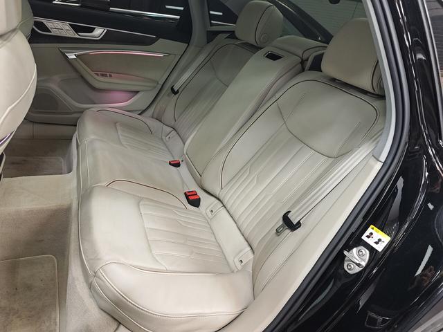 Audi A6 2022 thumb 10