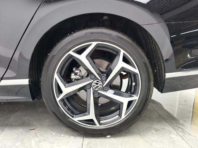 Volkswagen Magotan 2025 thumb 7