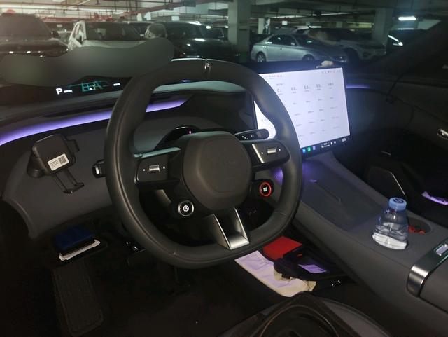 Xiaomi YU7 2025 thumb 5