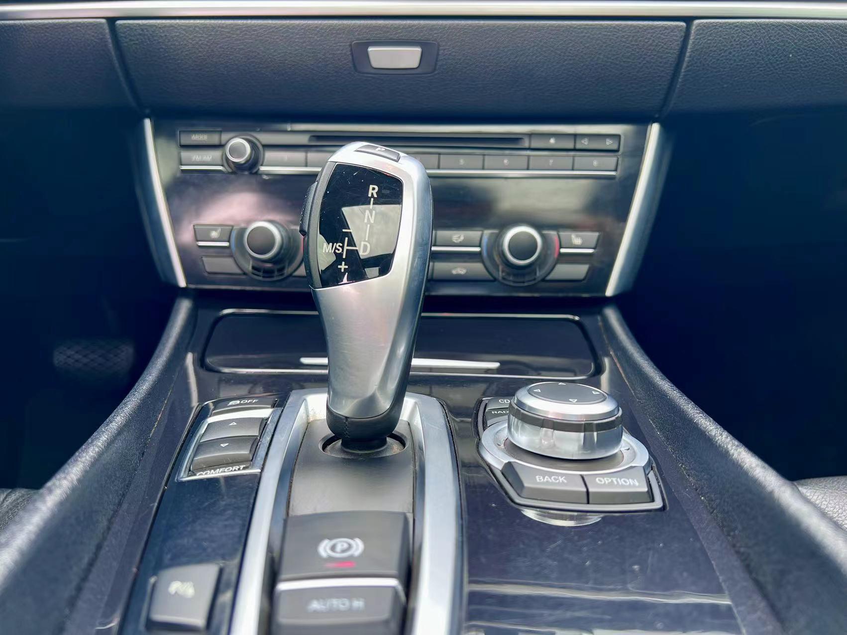 BMW 5 серии 2013 thumb 11