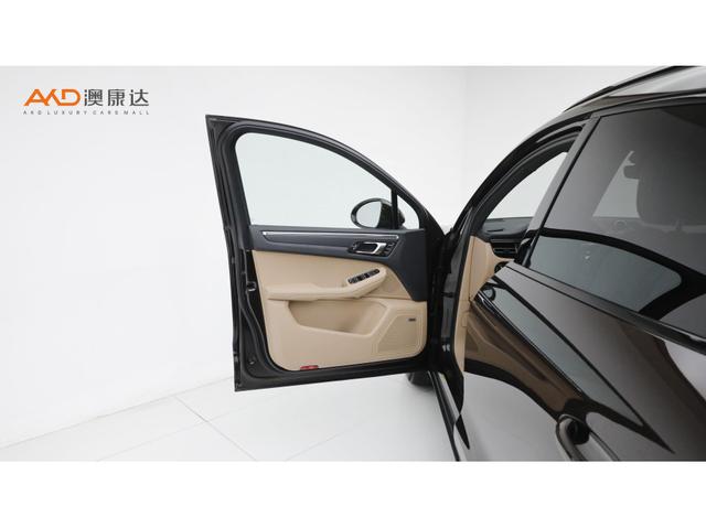 Porsche Macan 2021 thumb 7