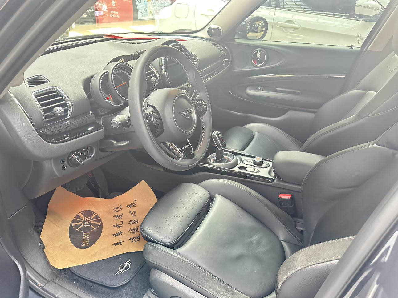 Mini Clubman 2019 thumb 6