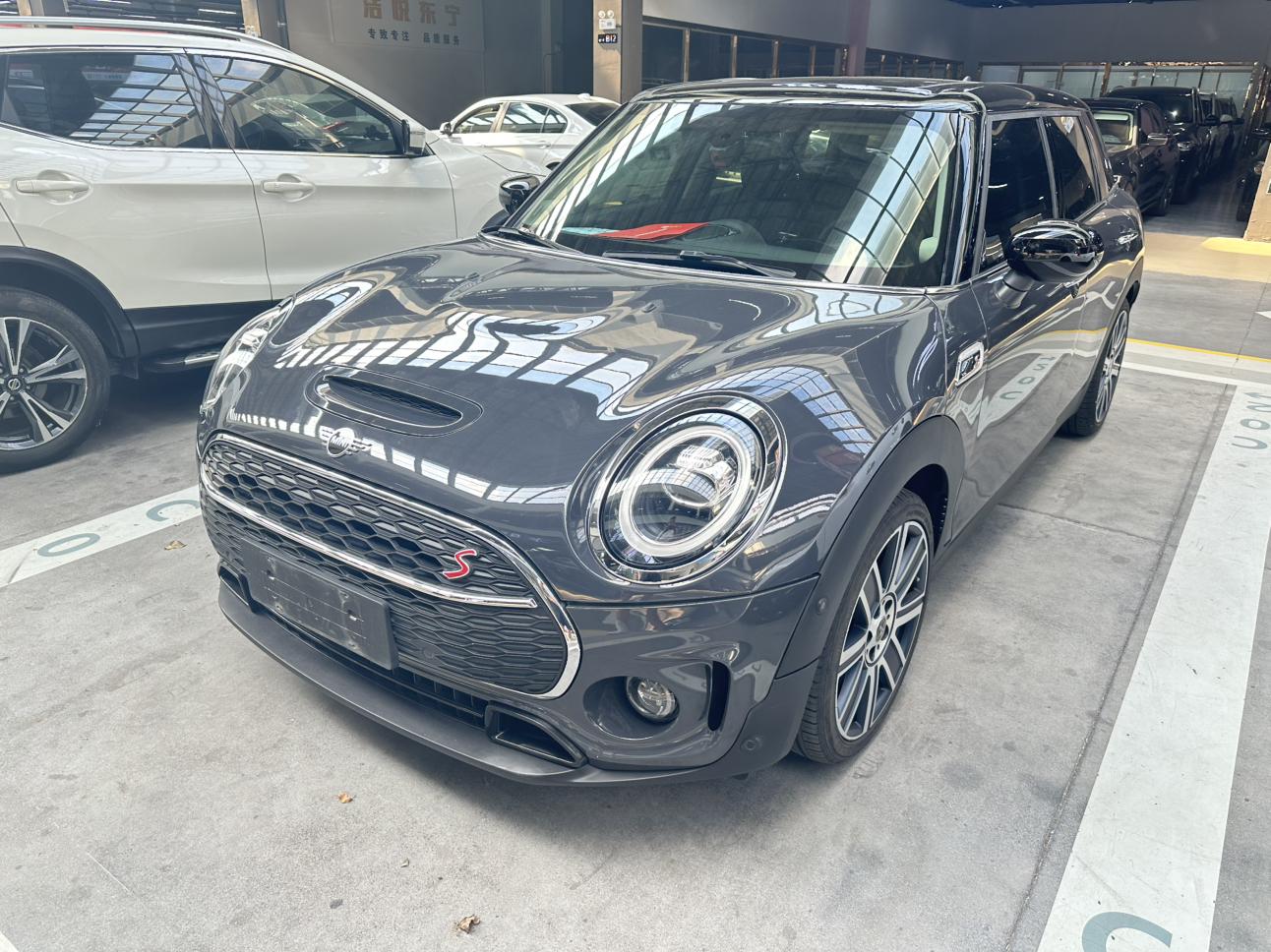Mini Clubman 2019 thumb 8