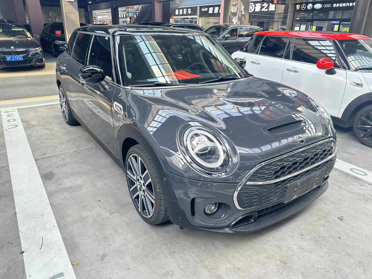 Mini Clubman 2019 thumb 10