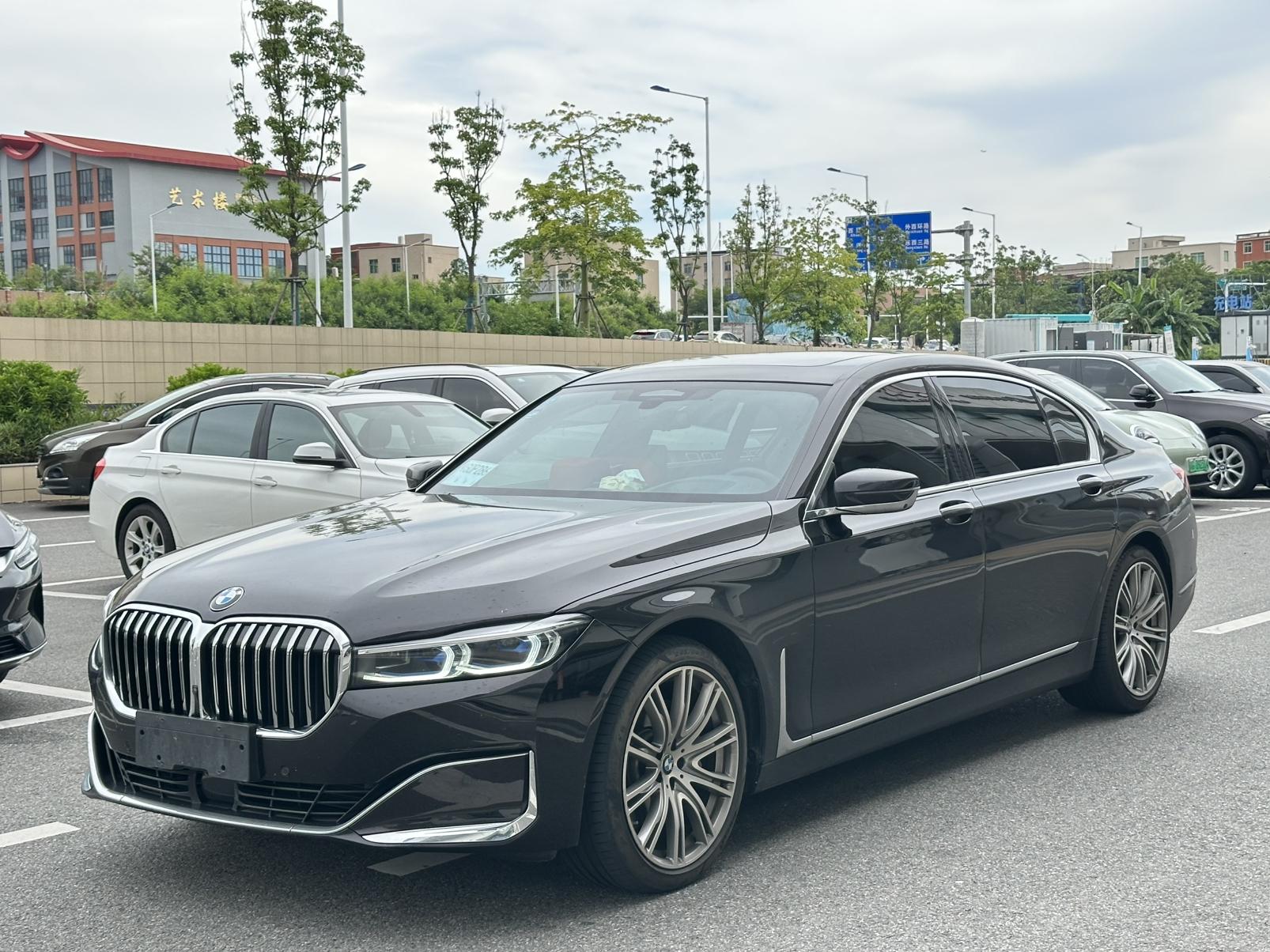 BMW 7 серии 2019 thumb 4