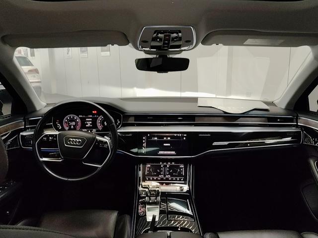 Audi A8 2019 thumb 3