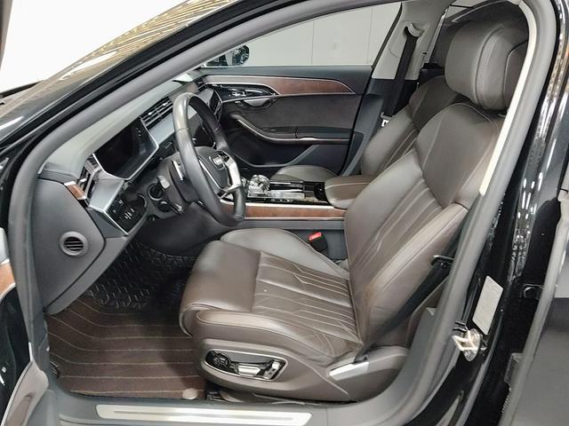 Audi A8 2019 thumb 8