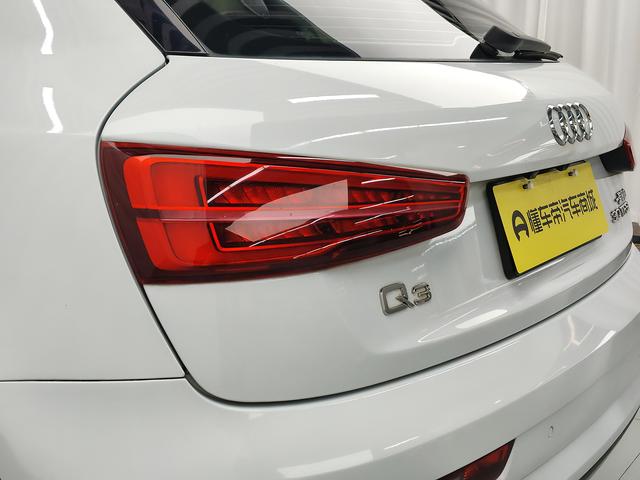 Audi Q3 2016 thumb 11