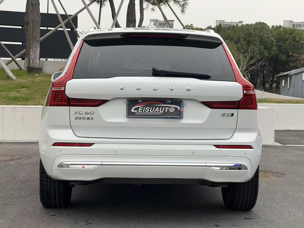 Volvo XC60 2024 thumb 12