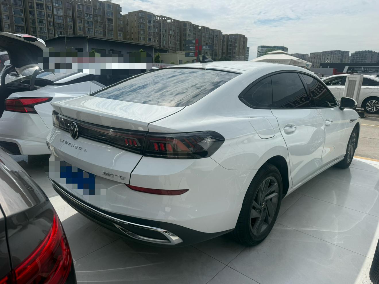 Volkswagen Lamando 2024 thumb 3