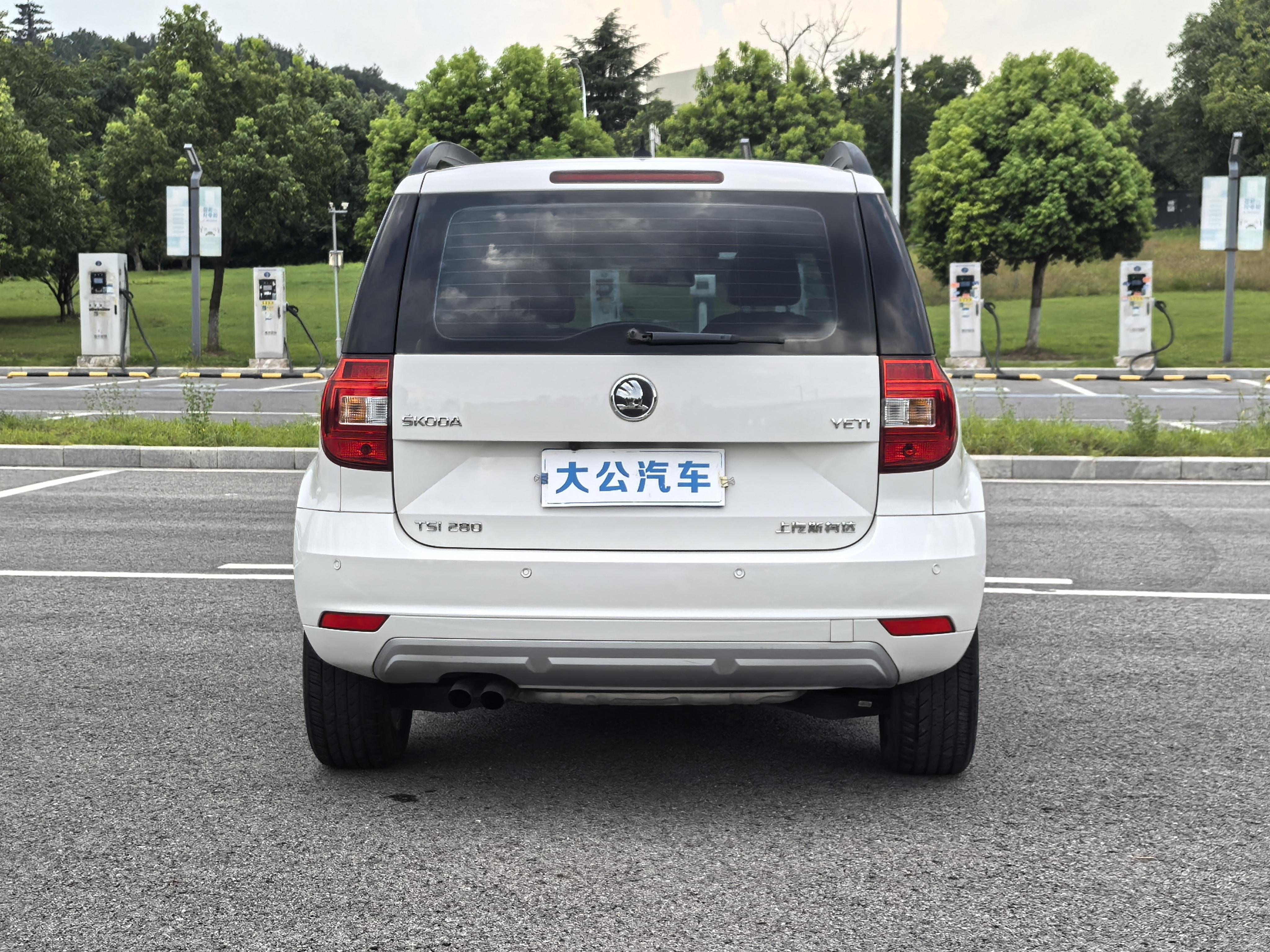 Skoda Yeti 2017 thumb 2