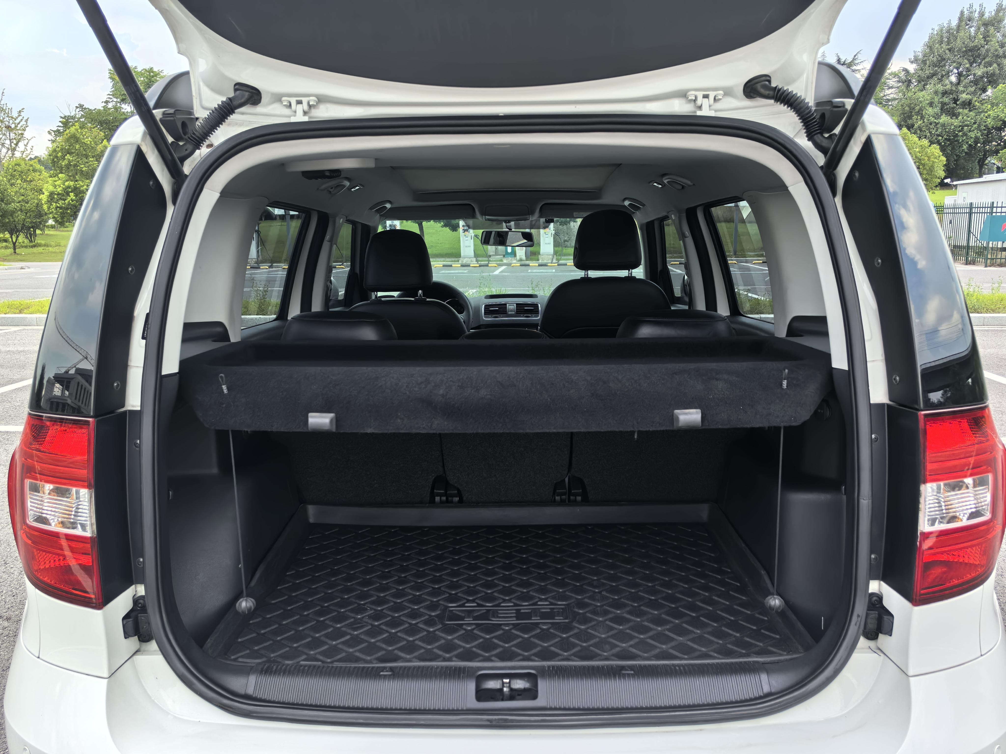 Skoda Yeti 2017 thumb 10
