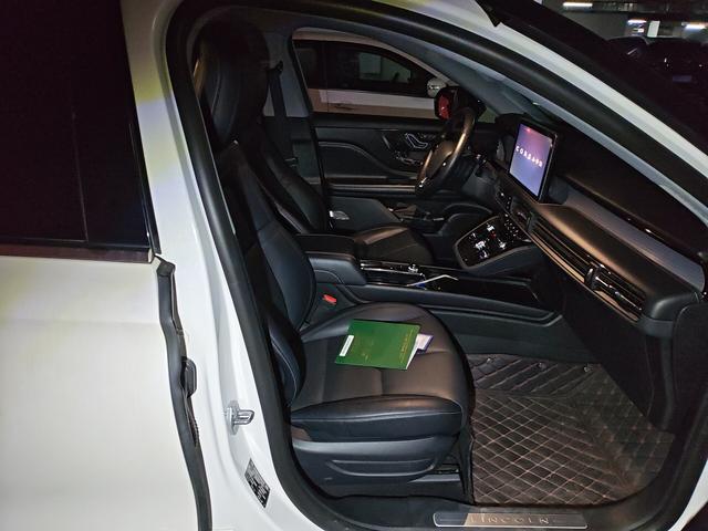 Lincoln Aviator 2022 thumb 9