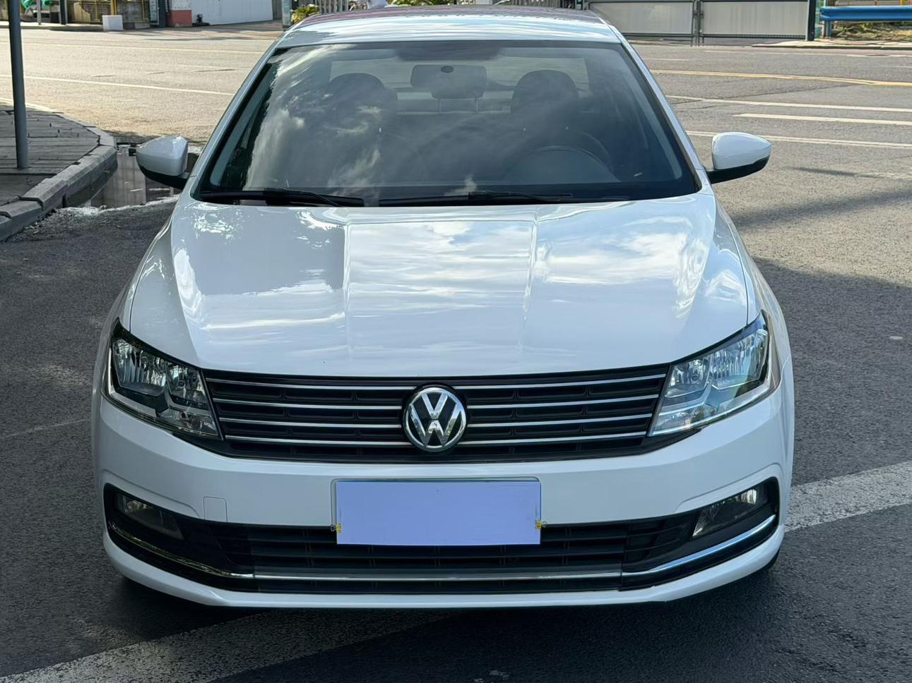 Volkswagen Lavida XR 2015 thumb 9