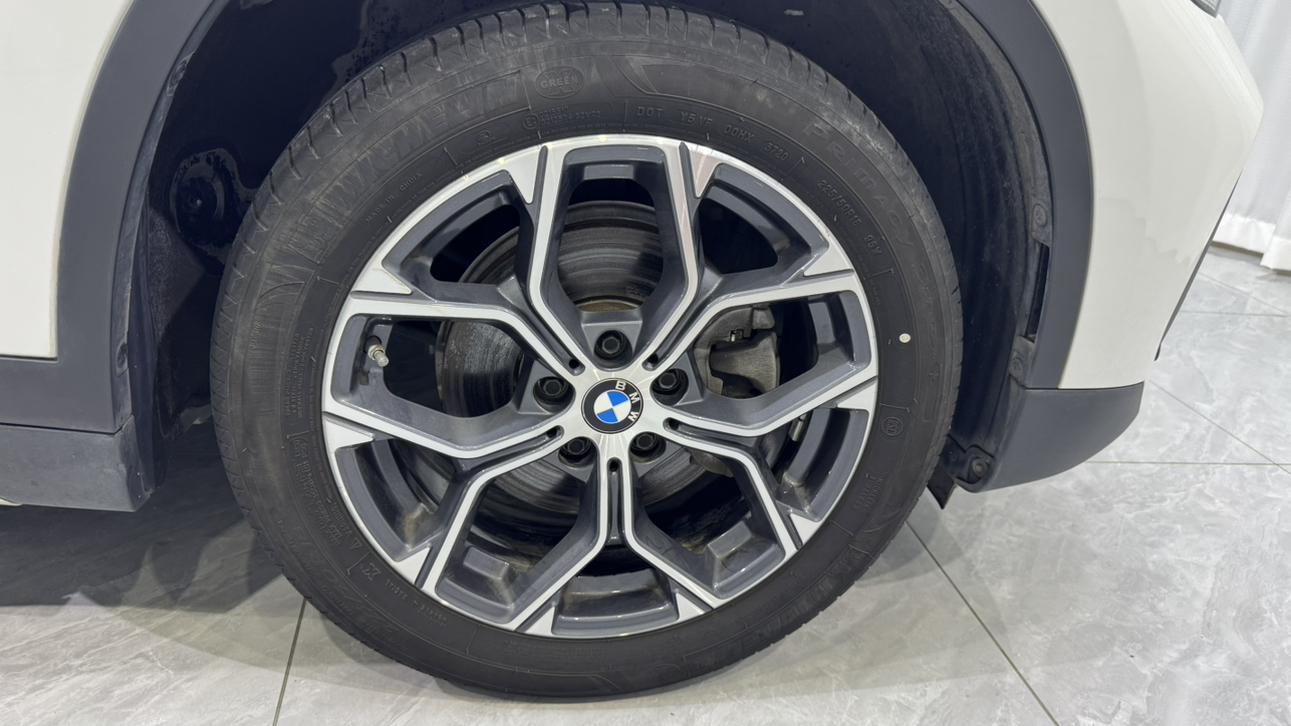 BMW X1 2021 thumb 5
