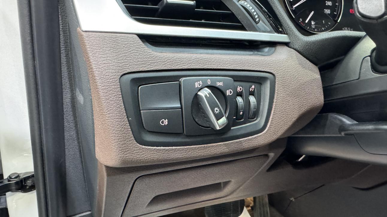 BMW X1 2021 thumb 10