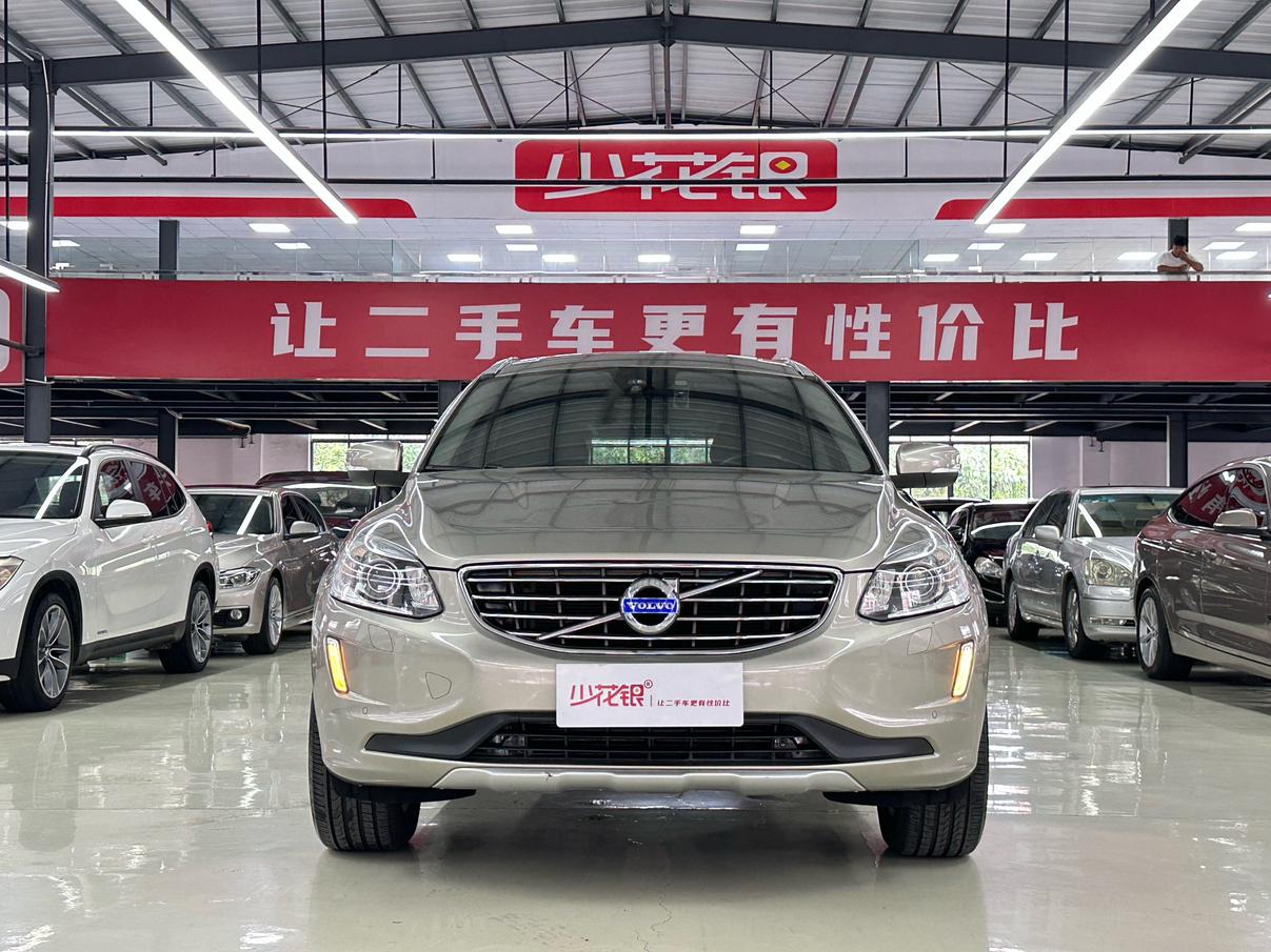 Volvo XC60 2016 thumb 9