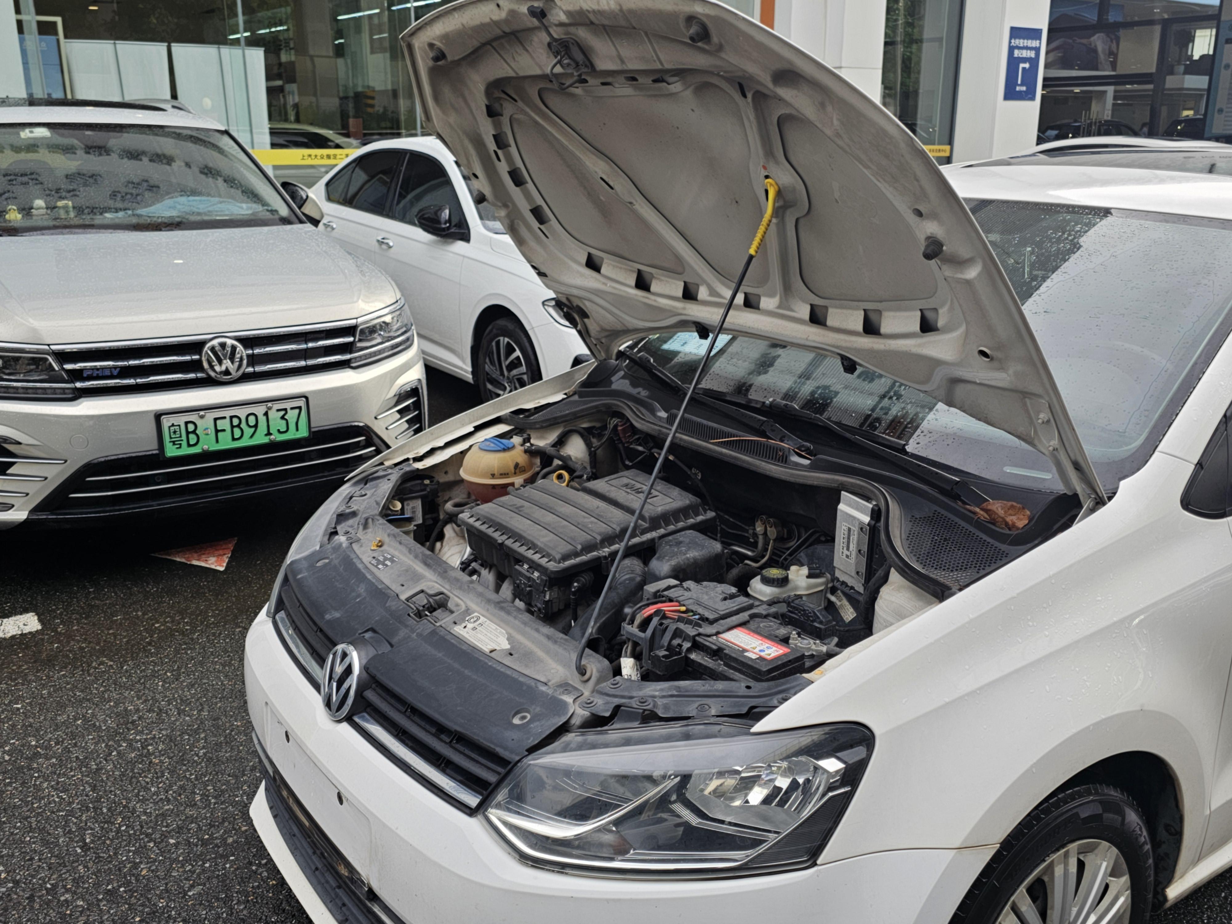 Volkswagen Polo 2016 thumb 5