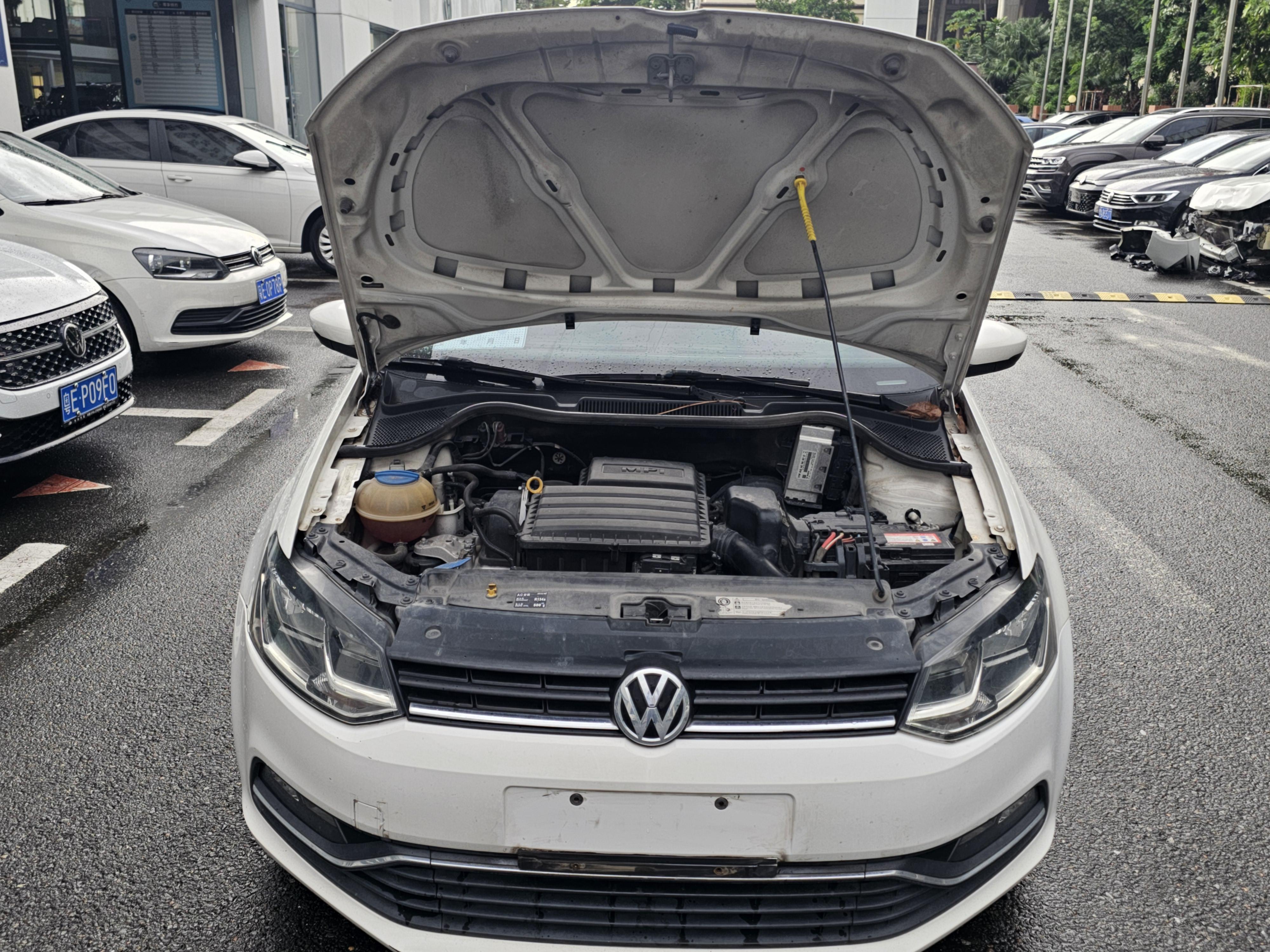 Volkswagen Polo 2016 thumb 8