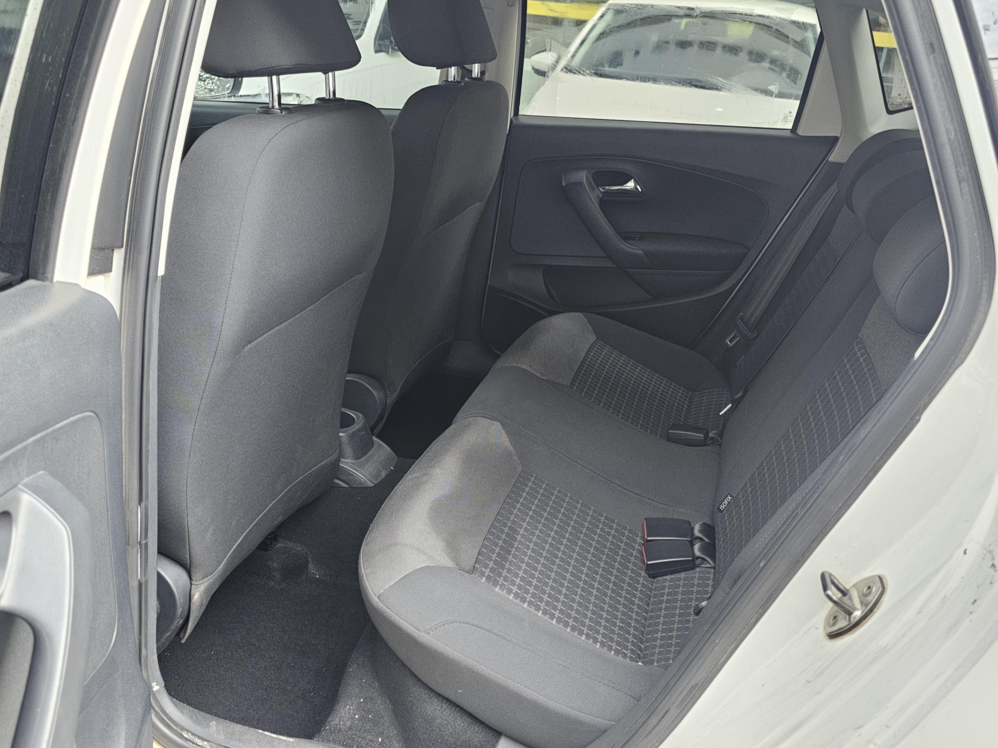 Volkswagen Polo 2016 thumb 11