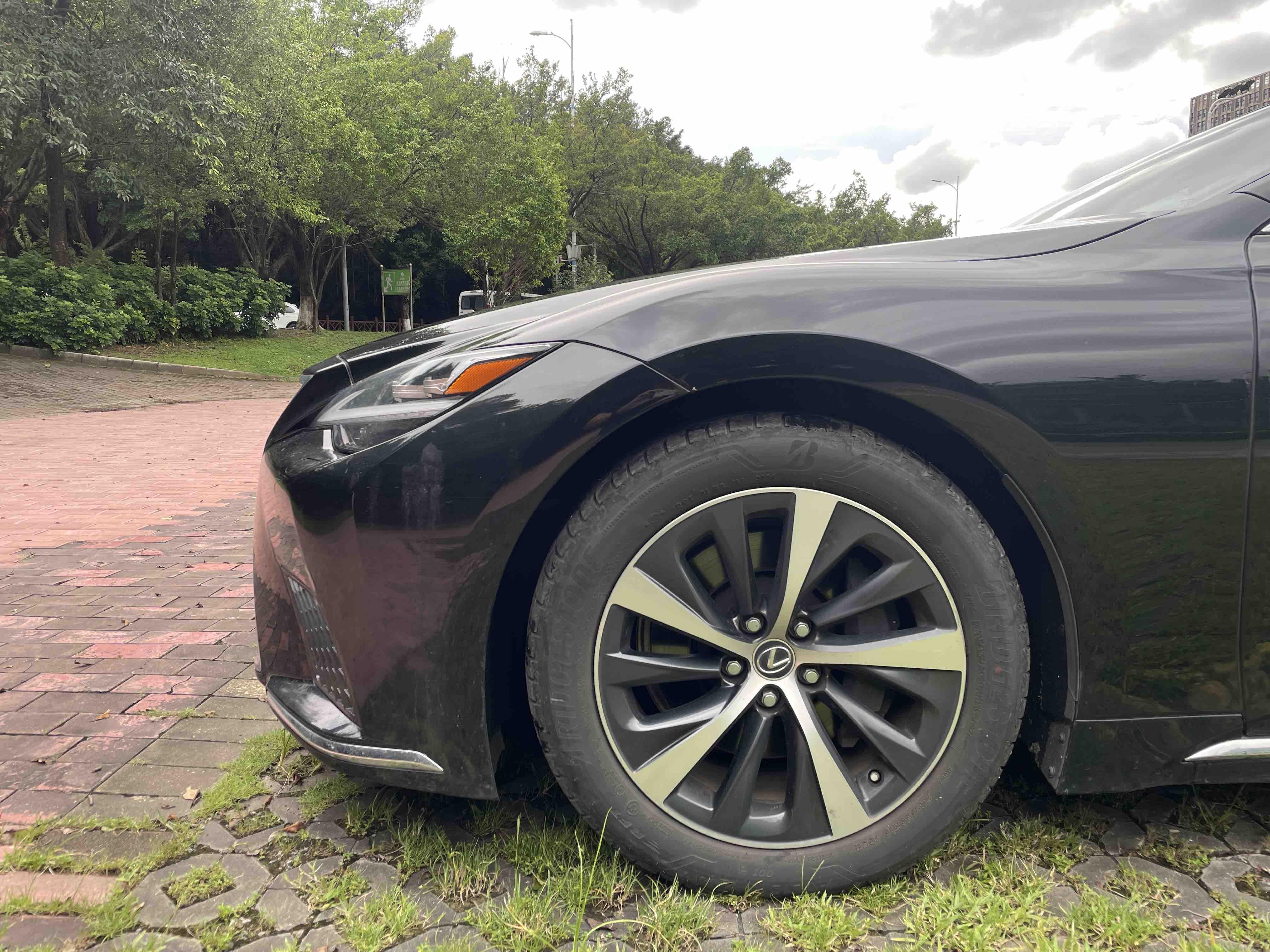 Lexus LS 2021 thumb 6