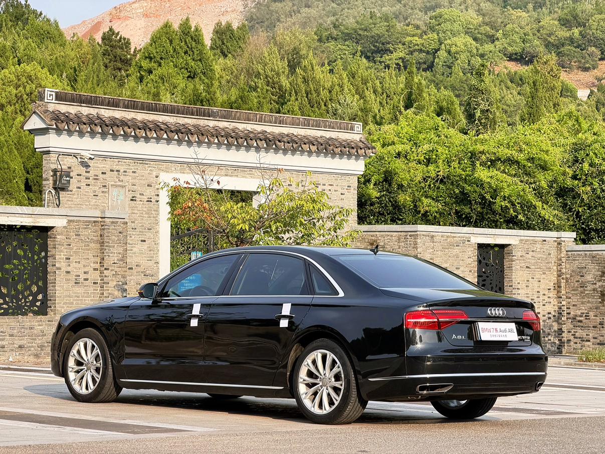 Audi A8 2016 thumb 2