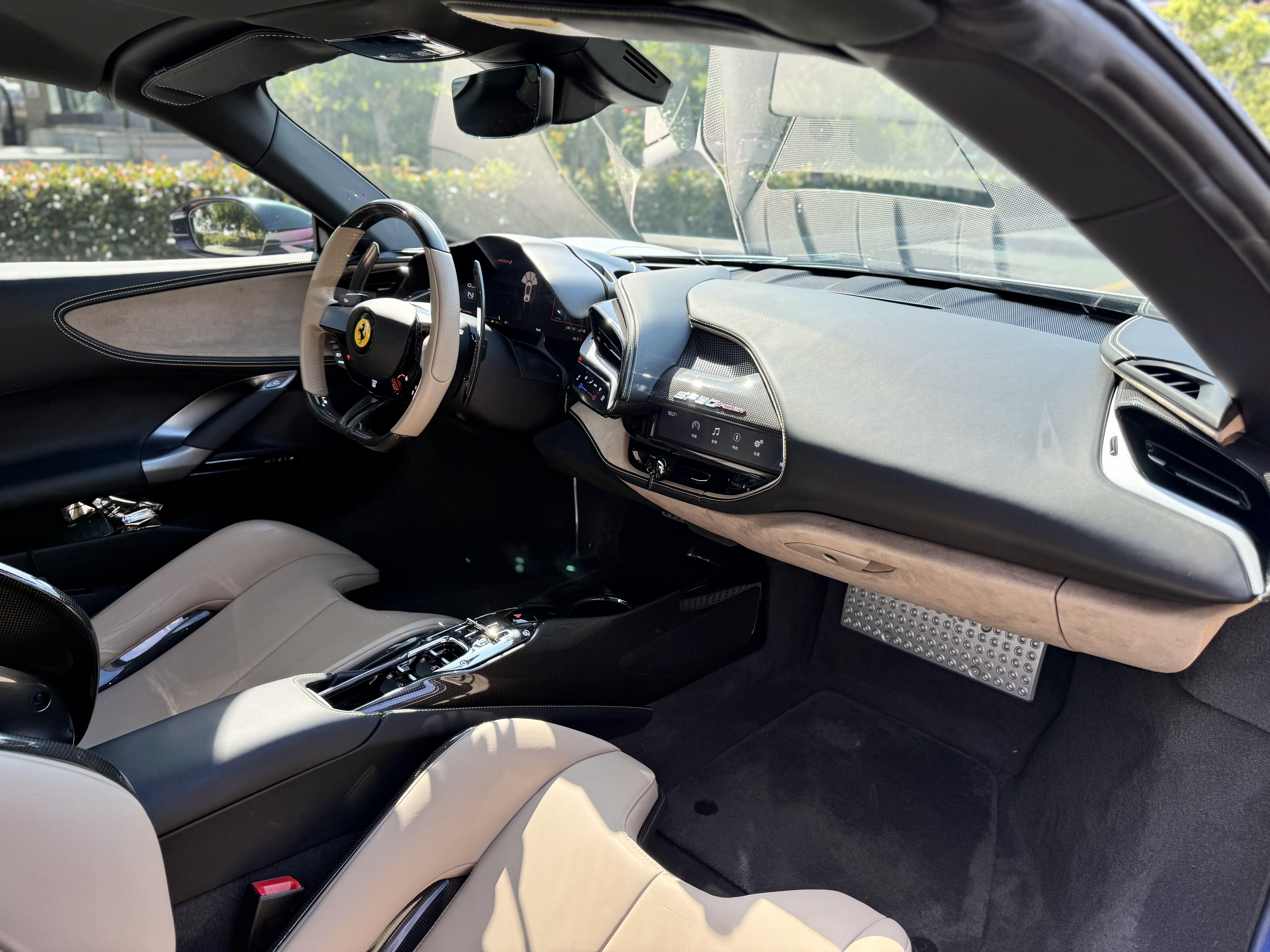 Ferrari SF90 2021 thumb 9