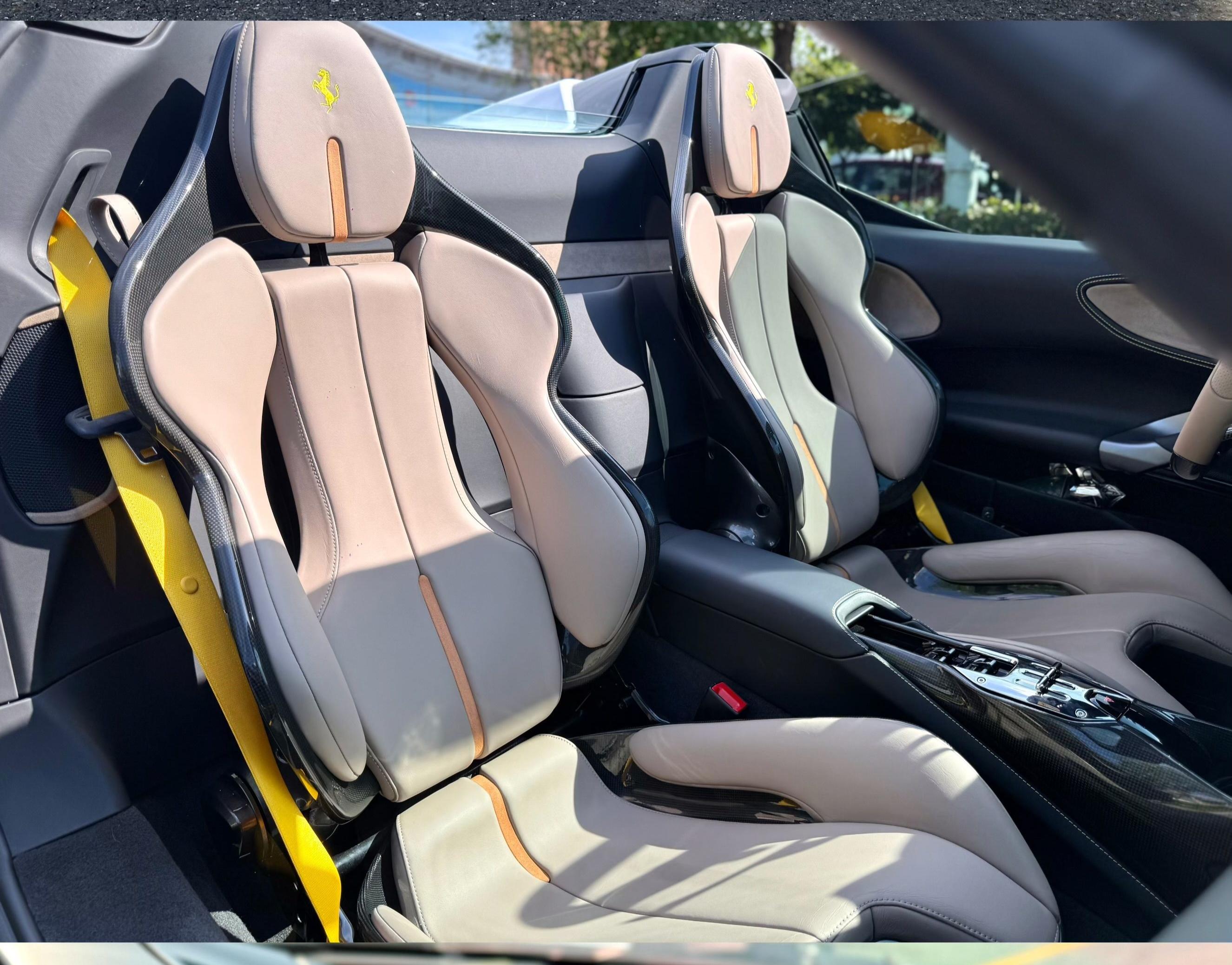 Ferrari SF90 2021 thumb 10