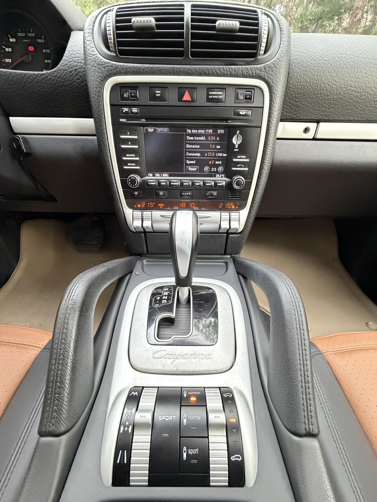 Porsche Cayenne 2009 thumb 10
