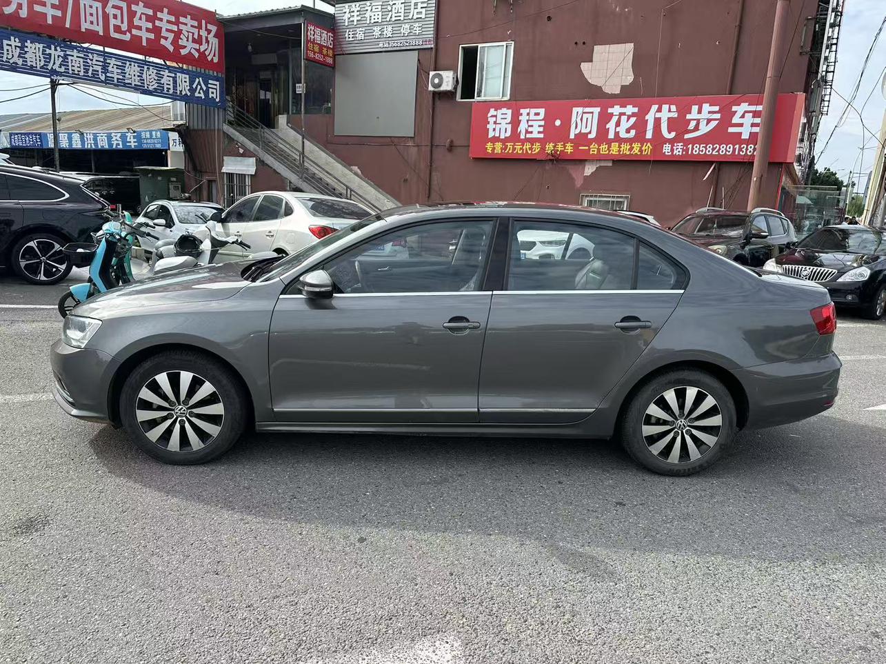 Volkswagen Sagitar 2017 thumb 2