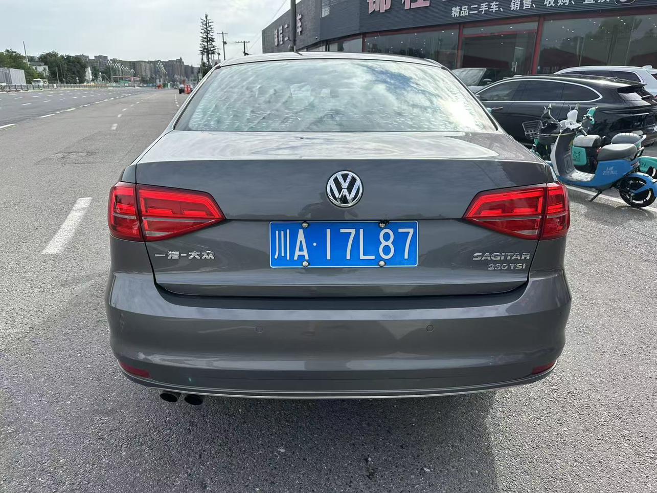 Volkswagen Sagitar 2017 thumb 4