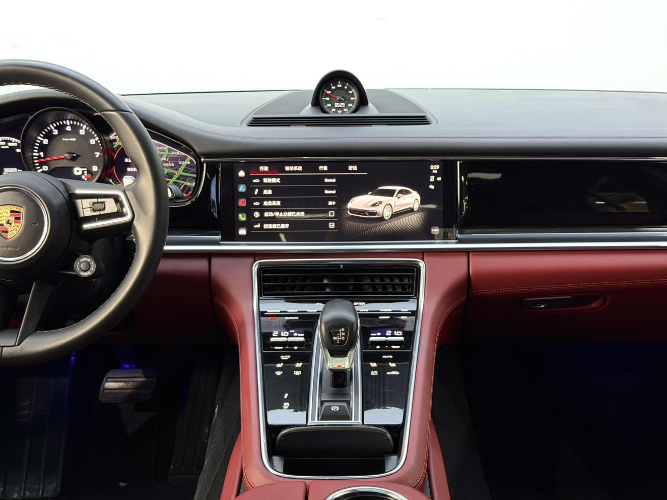 Porsche Panamera 2023 thumb 8
