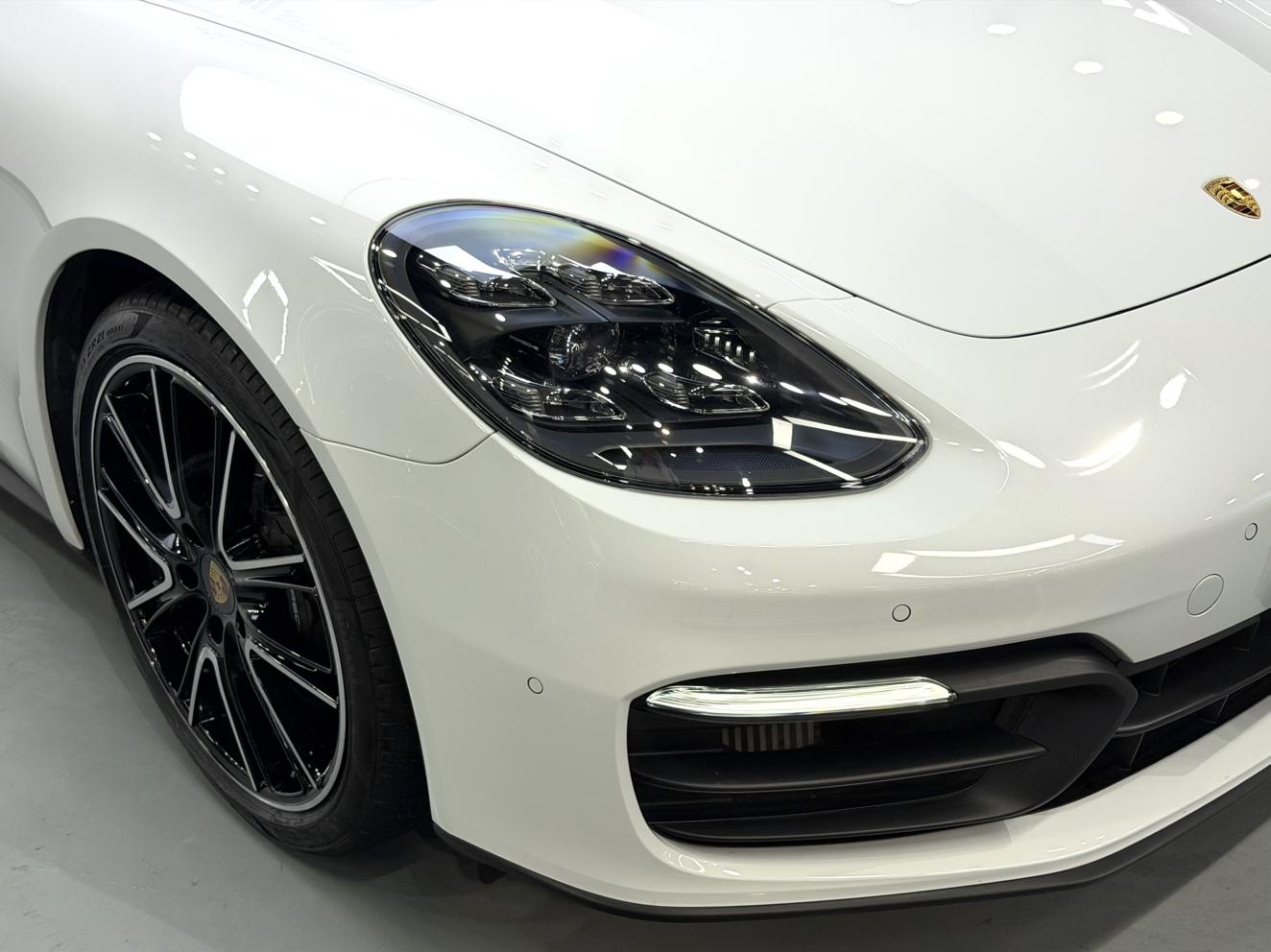 Porsche Panamera 2023 thumb 9
