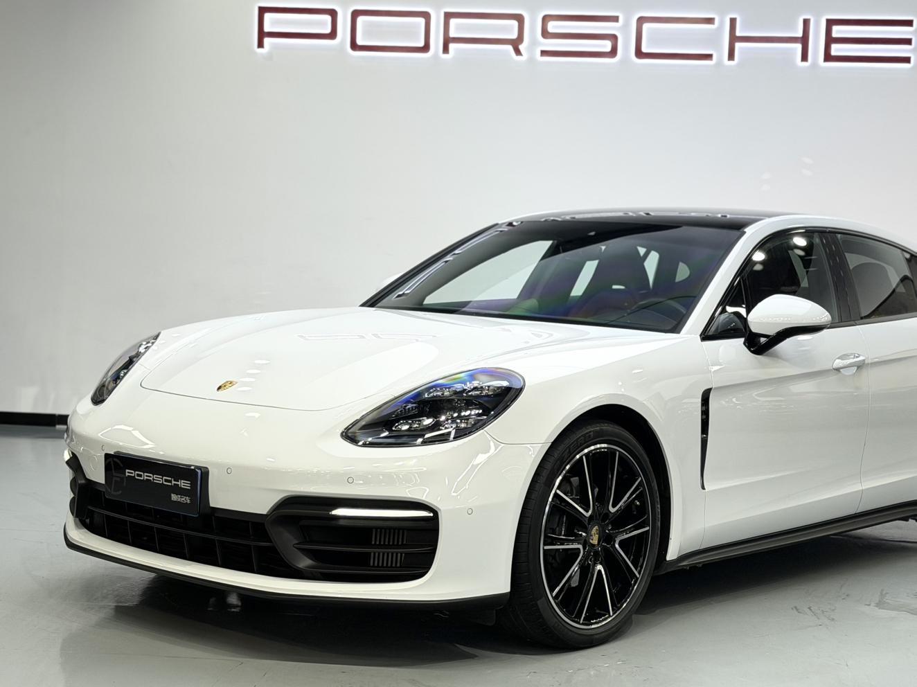 Porsche Panamera 2023 thumb 11