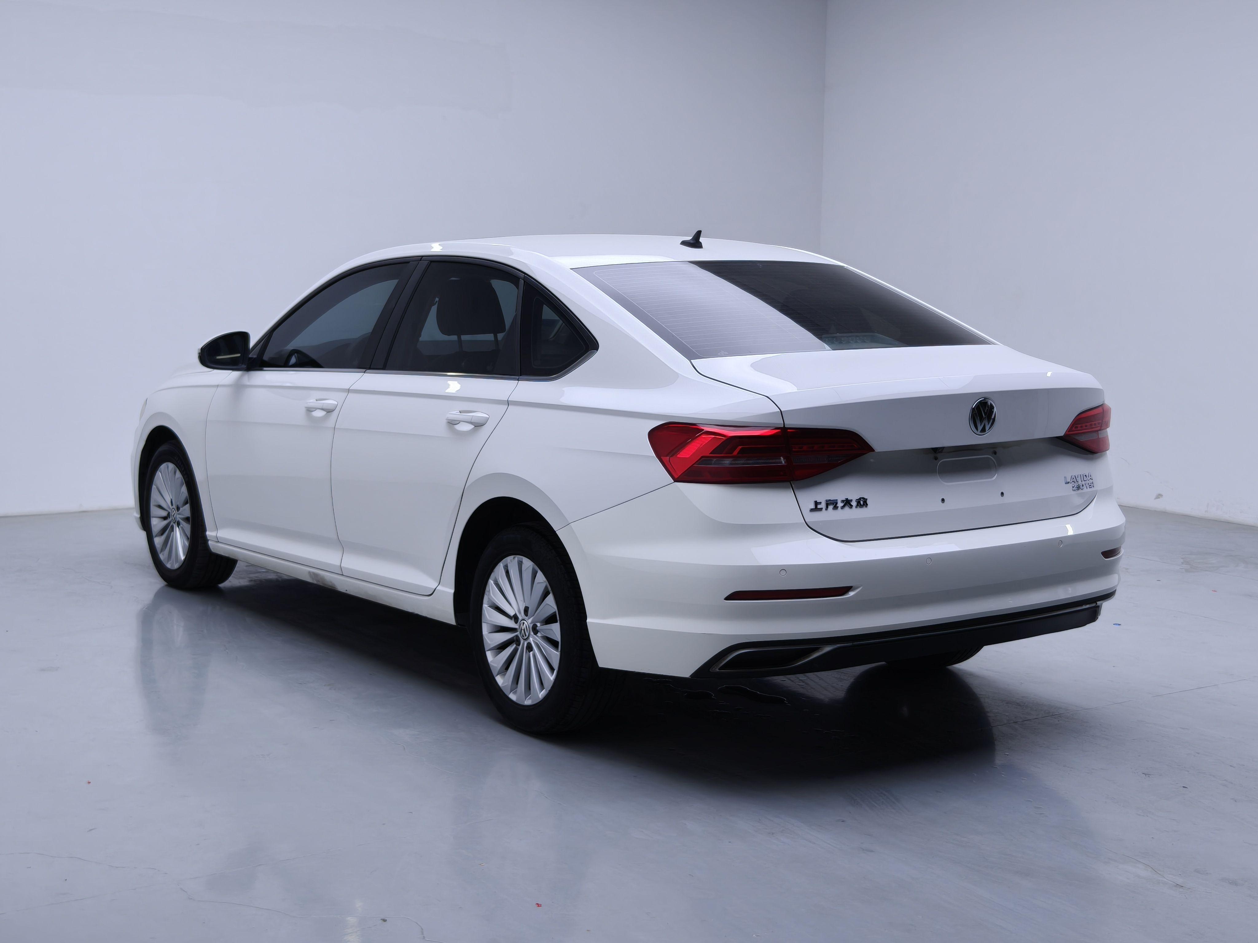 Volkswagen Lavida XR 2018 thumb 11