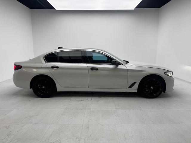 BMW 5 серии 2021 thumb 6
