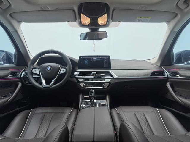 BMW 5 серии 2021 thumb 12