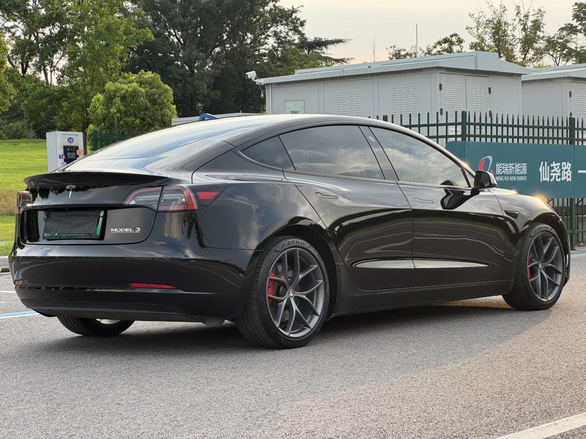 Tesla Model 3 2022 thumb 5