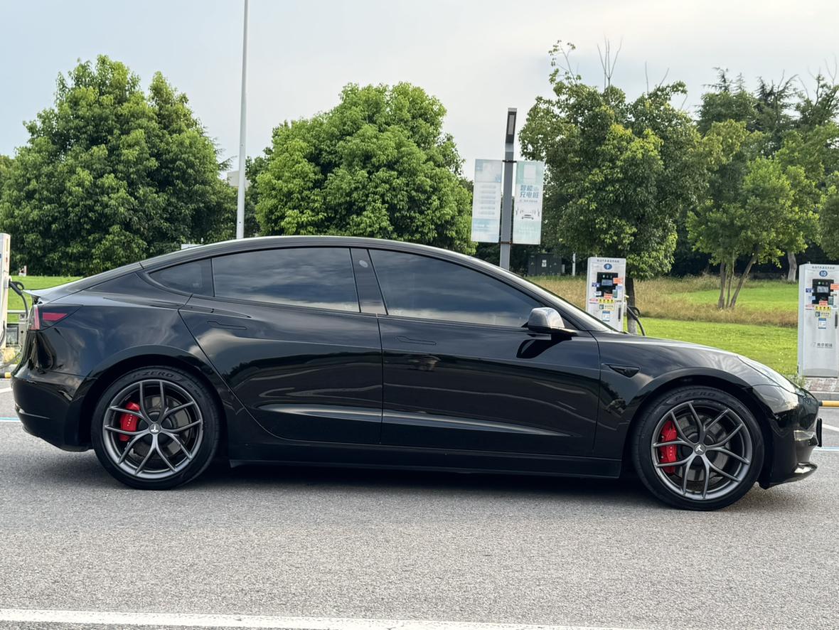 Tesla Model 3 2022 thumb 6