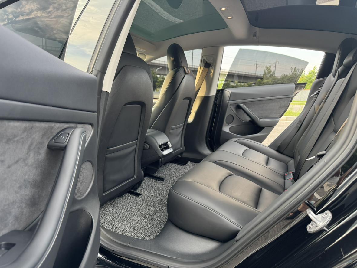 Tesla Model 3 2022 thumb 12