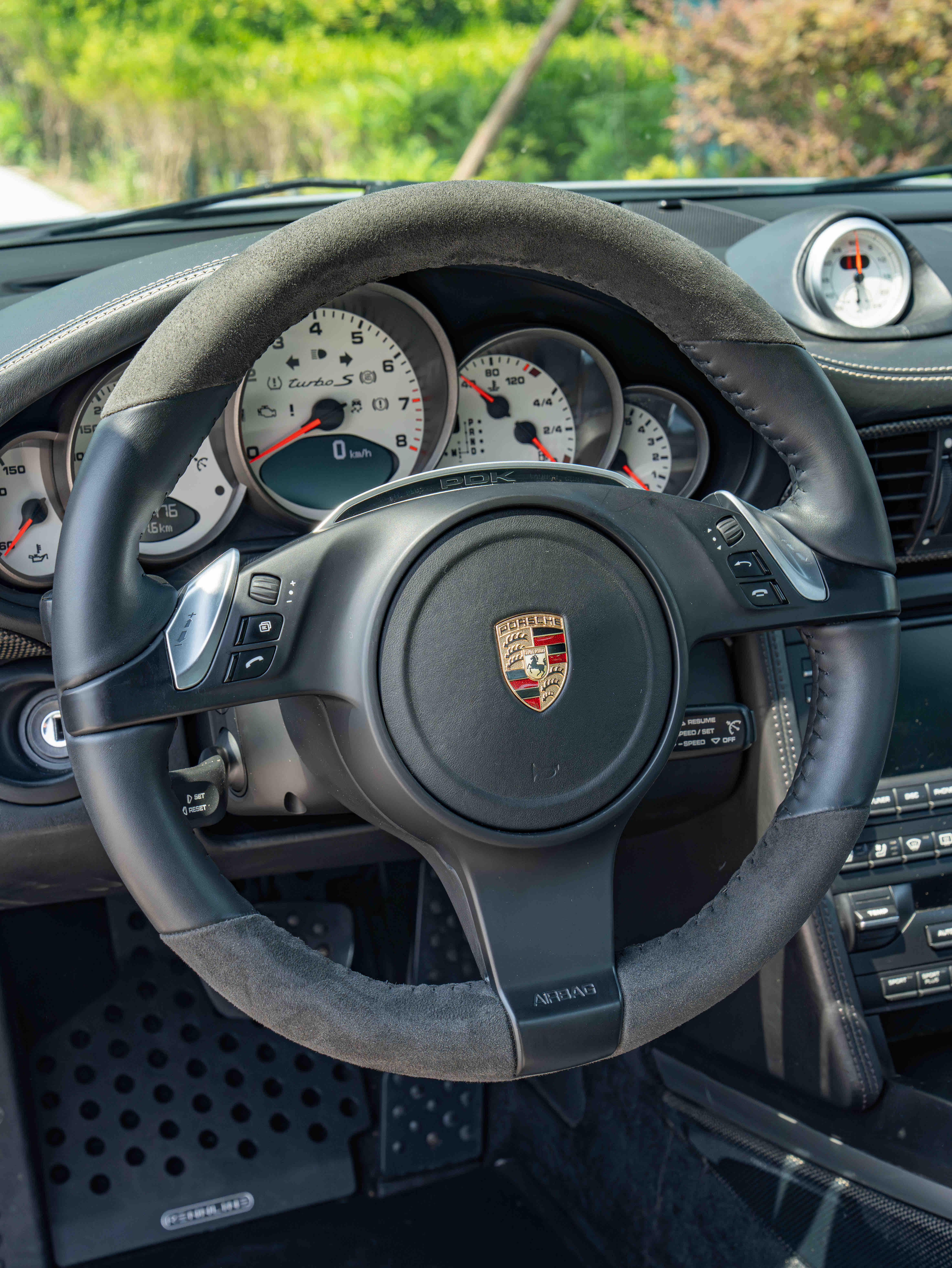 Porsche 911 2010 thumb 4