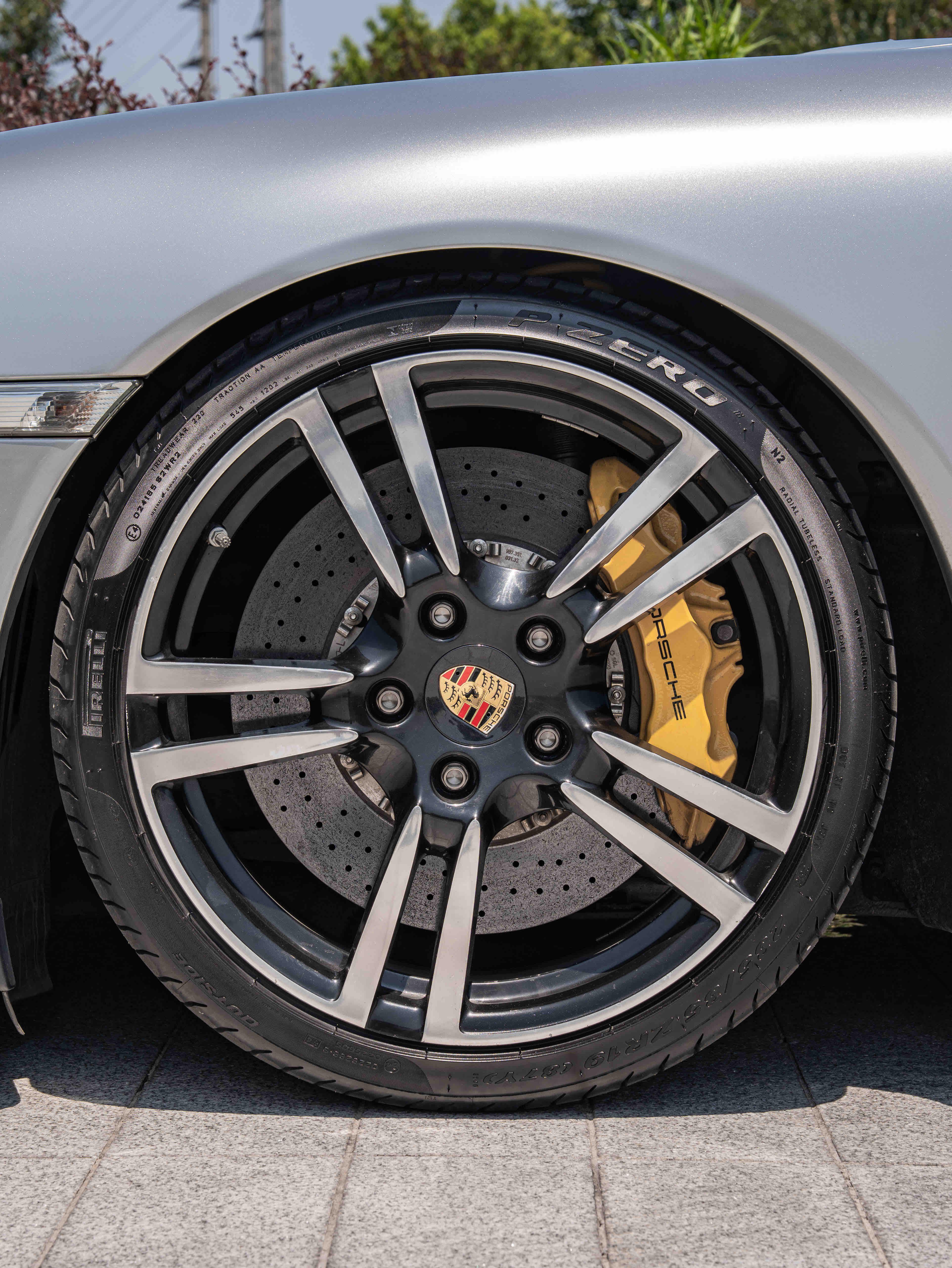 Porsche 911 2010 thumb 9