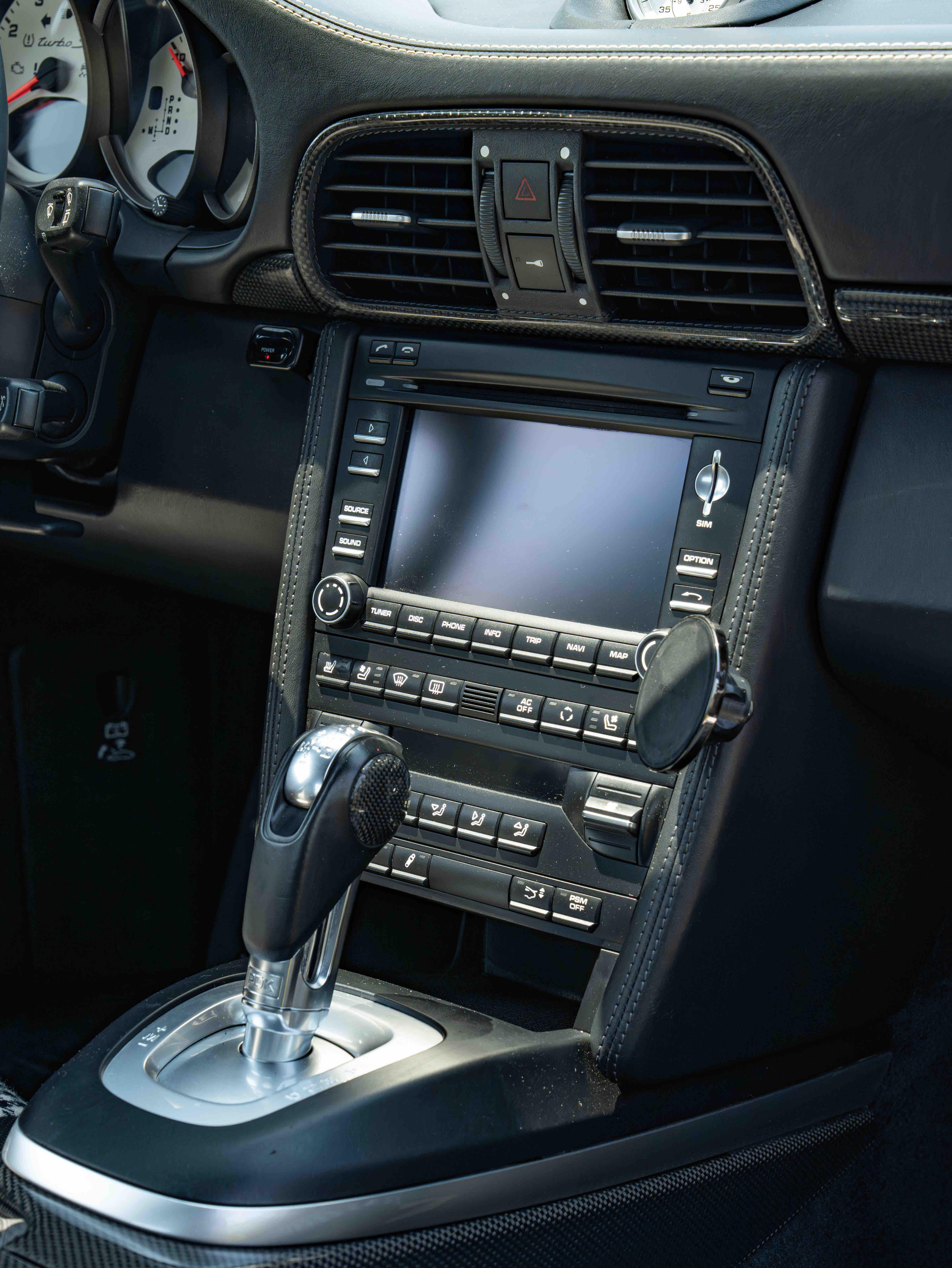 Porsche 911 2010 thumb 11