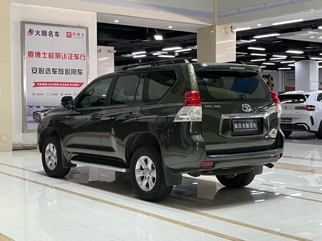 Toyota Land Cruiser Prado 2010 thumb 2