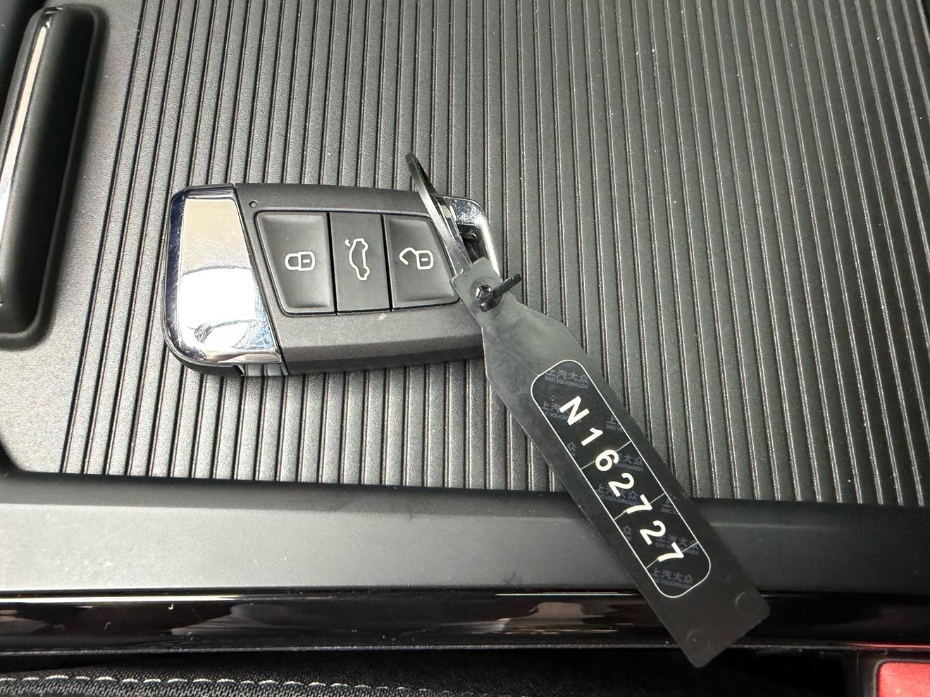 Volkswagen Passat (North America and China) 2023 thumb 6