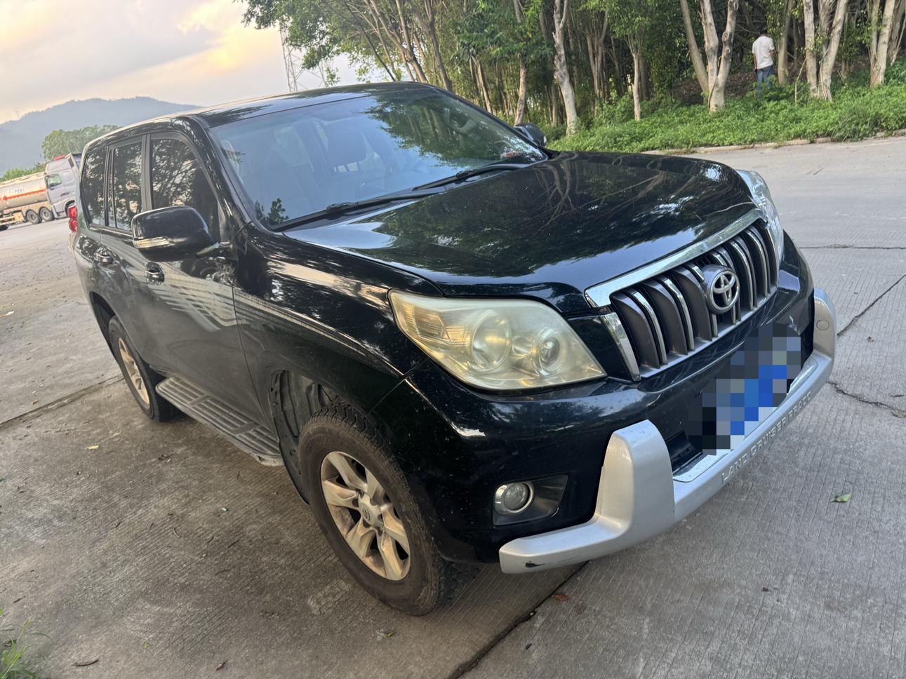 Toyota Land Cruiser Prado 2010 thumb 12