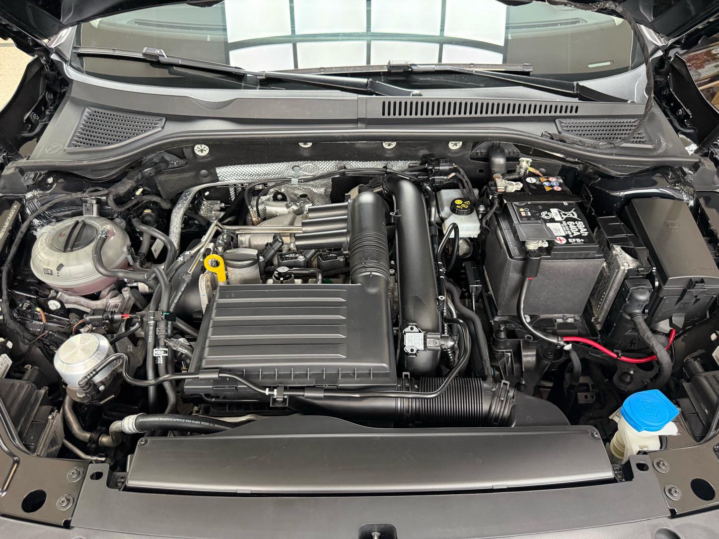 Volkswagen Passat (North America and China) 2023 thumb 7