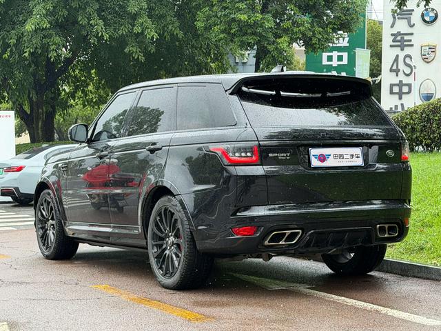 Land Rover PHEV 2021 thumb 2